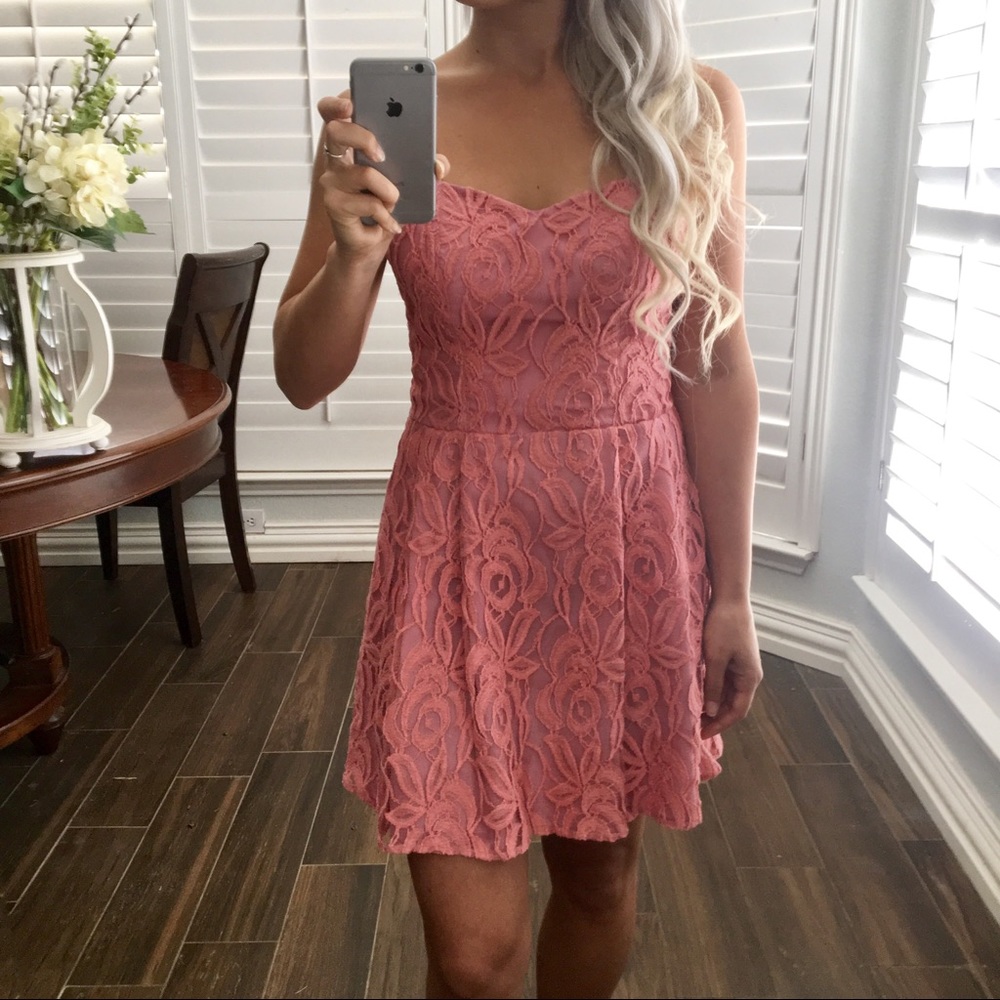 ZOEY REVA Penelope Lace Dress